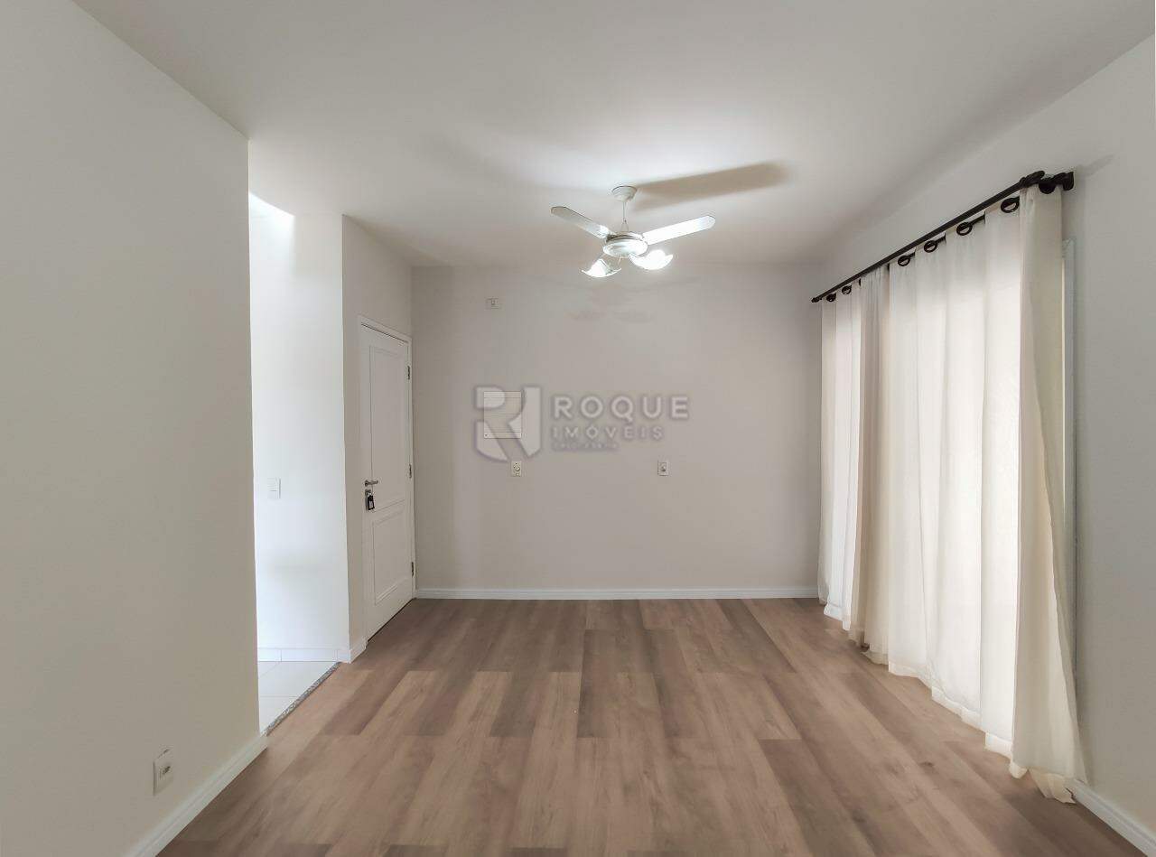 Apartamento para aluguel no bairro Desmembramento Oscar Antonio Breda: Sala 
