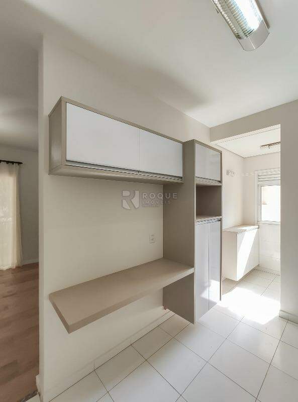 Apartamento para aluguel no bairro Desmembramento Oscar Antonio Breda: Cozinha