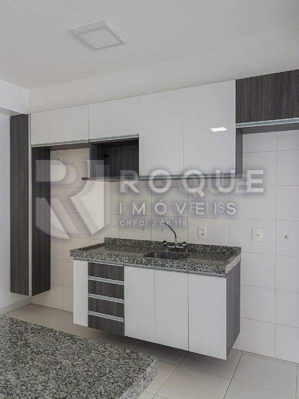 Apartamento para aluguel no bairro Jardim Aquárius: Cozinha