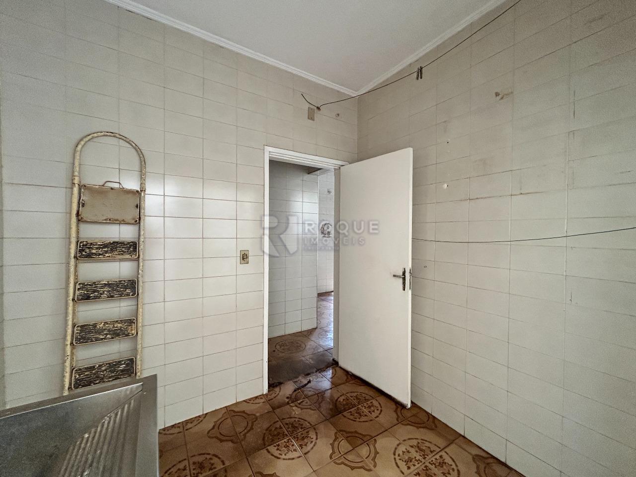 Casa Residencial para aluguel no bairro Centro: Área de serviço 