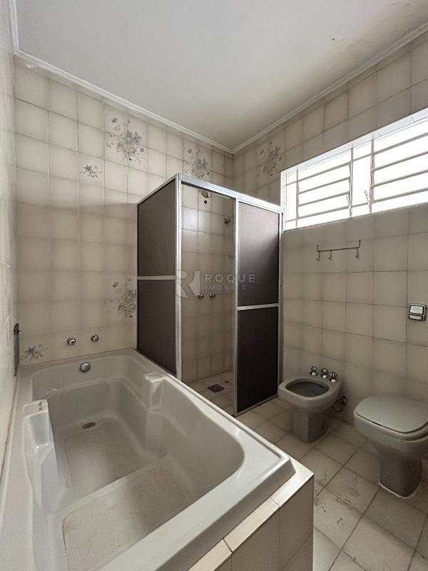 Casa Residencial para aluguel no bairro Centro: WC social 