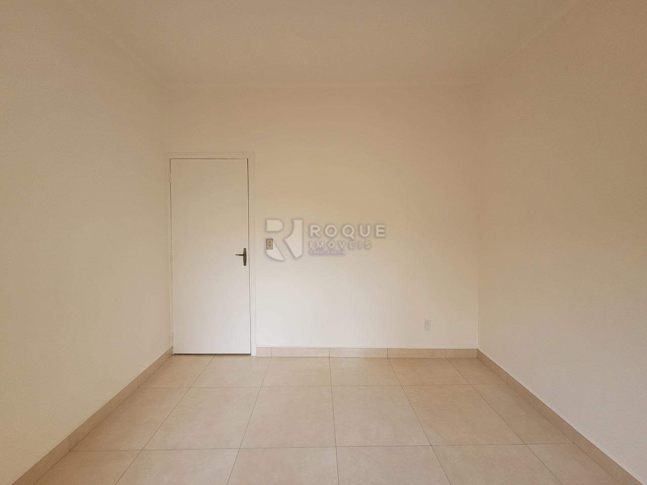 Casa Residencial para aluguel no bairro Centro: Dormitório 02