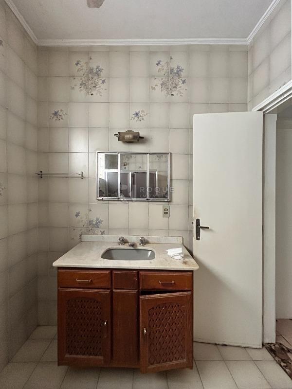 Casa Residencial para aluguel no bairro Centro: WC social 