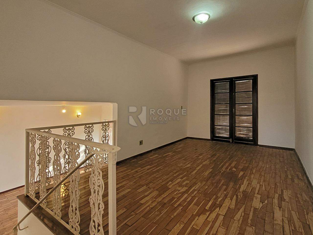 Casa Residencial para aluguel no bairro Centro: Sala