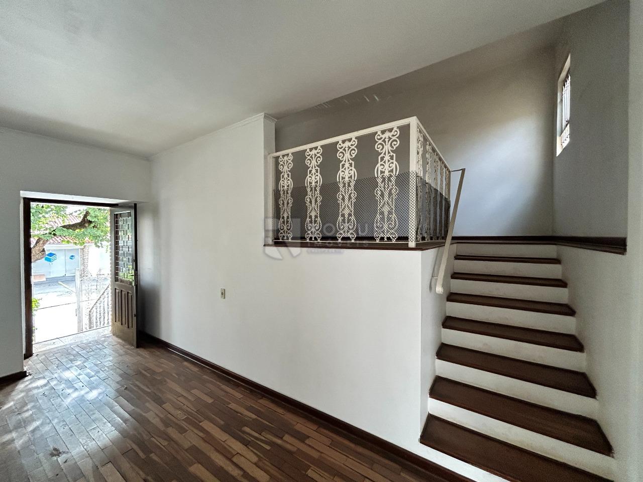 Casa Residencial para aluguel no bairro Centro: Sala 