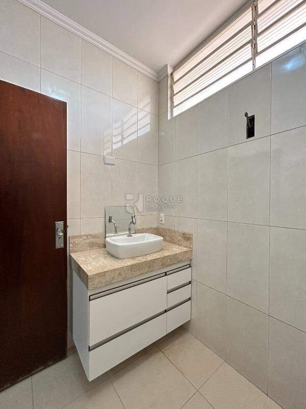 Casa Residencial para aluguel no bairro Jardim Piratininga: WC suíte 