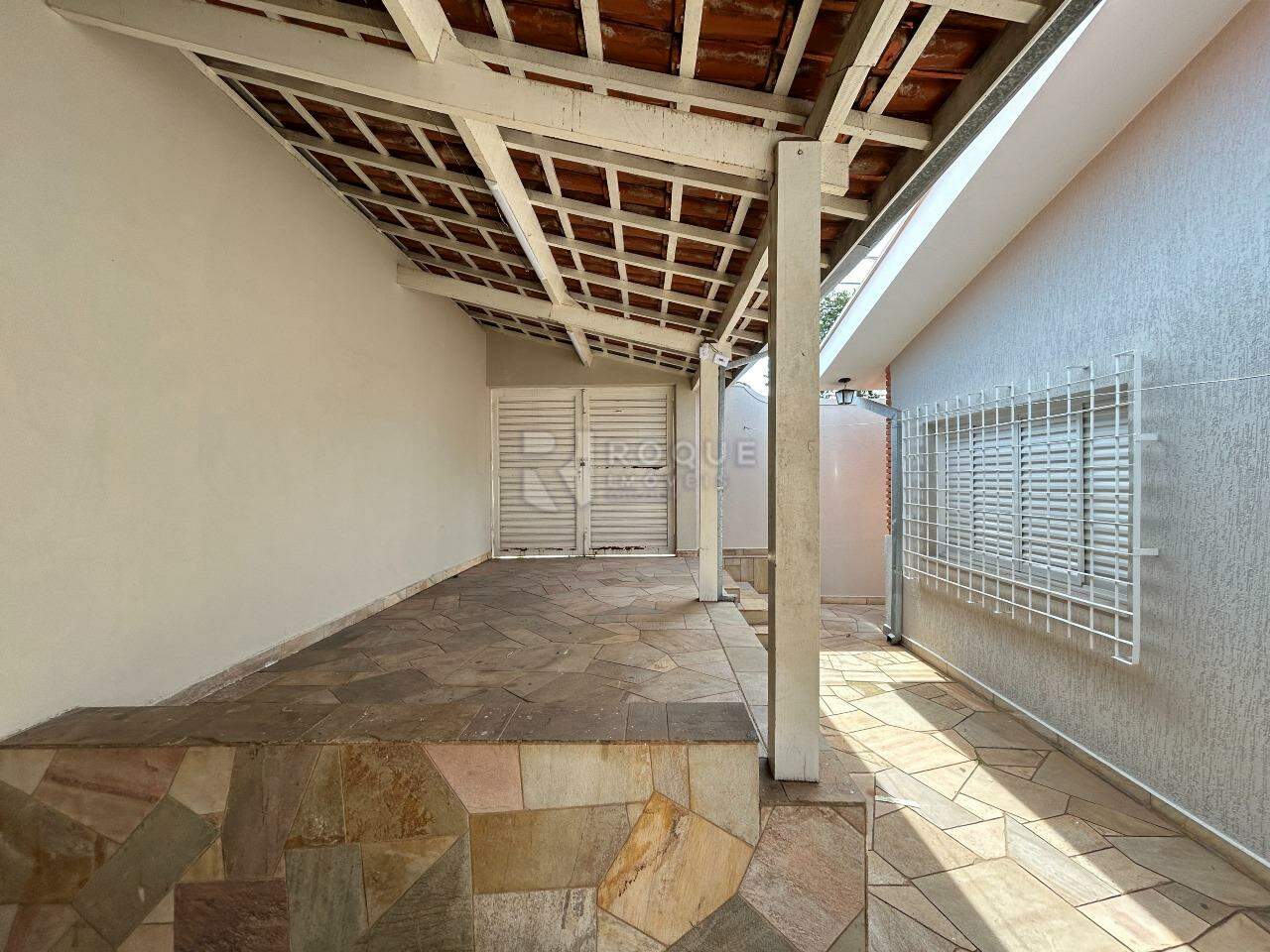Casa Residencial para aluguel no bairro Jardim Piratininga: Garagem fundo