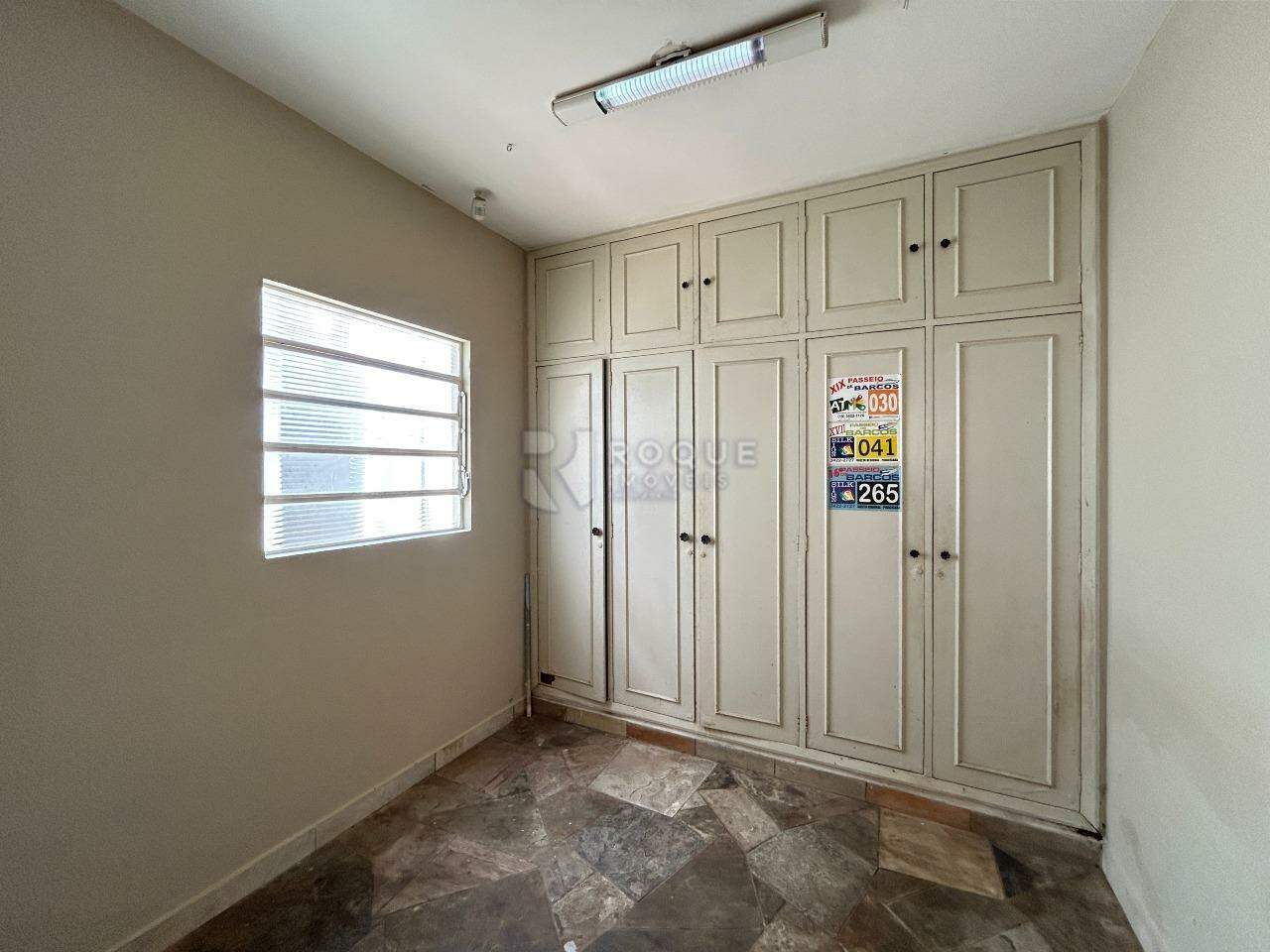 Casa Residencial para aluguel no bairro Jardim Piratininga: Dormitório fundo 