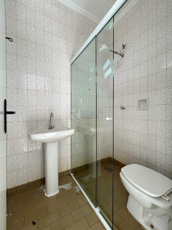 Casa Residencial para aluguel no bairro Jardim Piratininga: WC fundo 