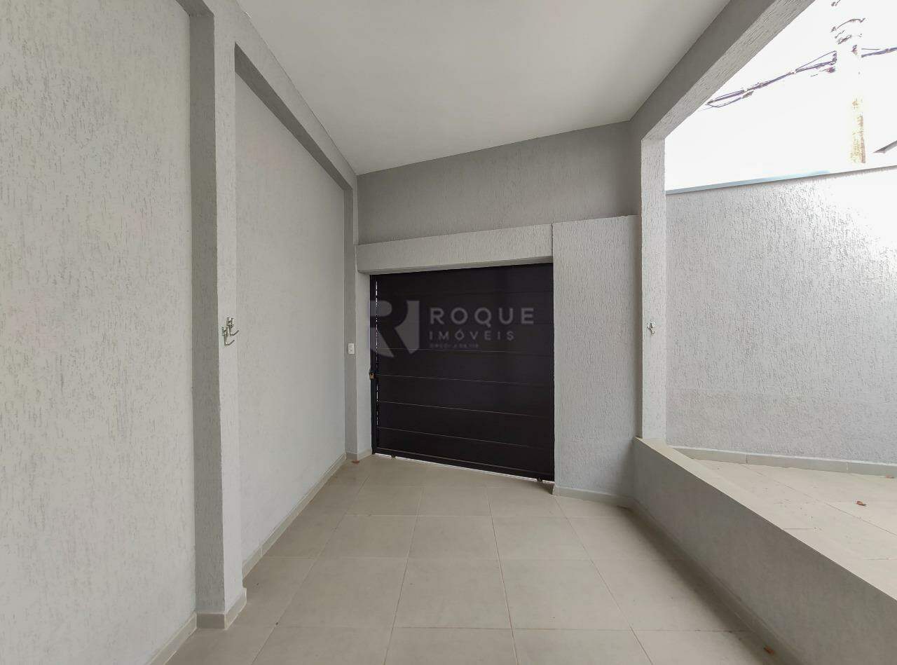 Casa Residencial para aluguel no bairro Vila São João: Garagem 