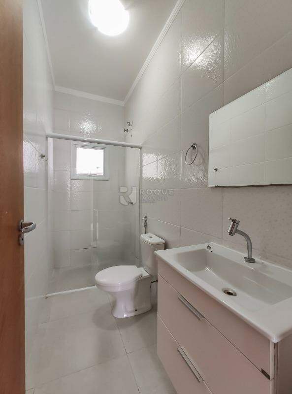 Casa Residencial para aluguel no bairro Vila São João: WC social 2