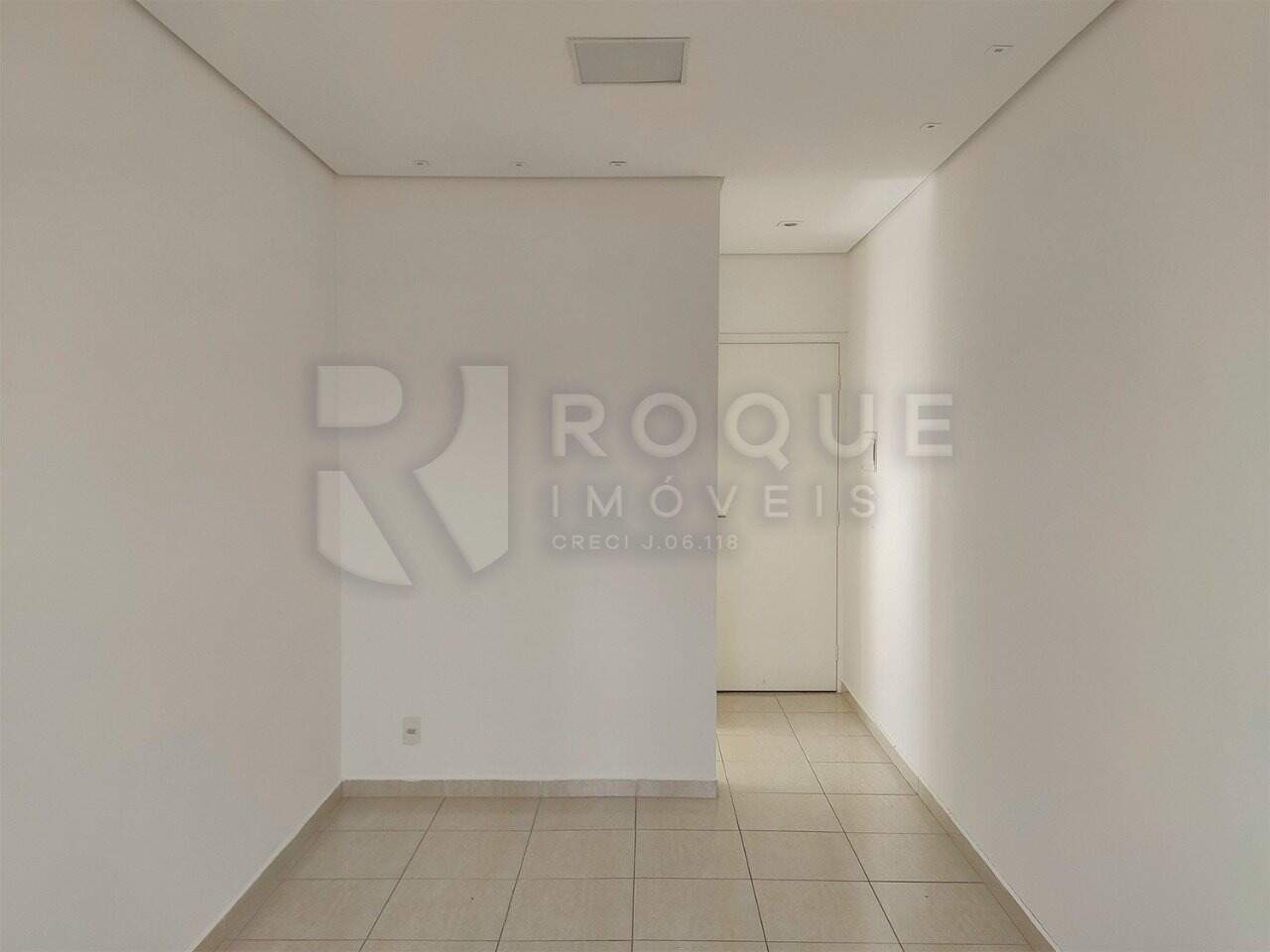Apartamento para aluguel no bairro Vila Queiroz: Sala 