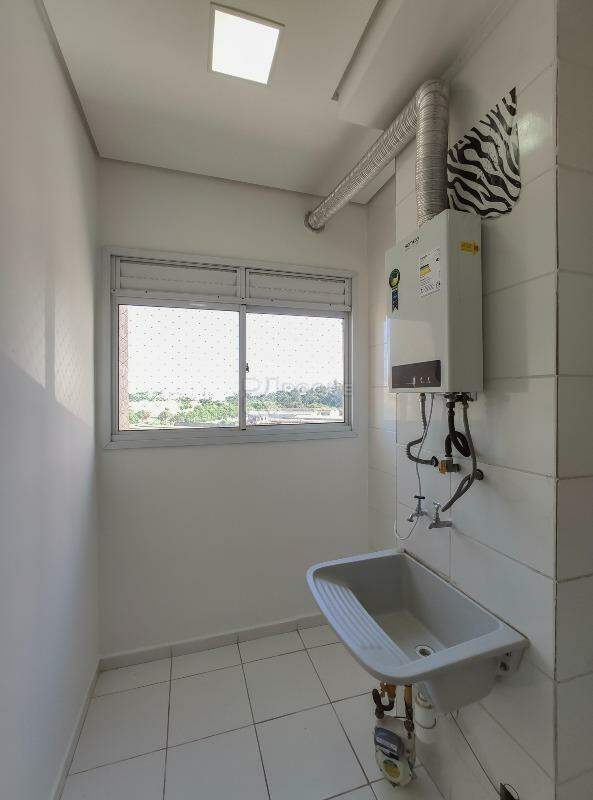 Apartamento para aluguel no bairro Vila Queiroz: Área de serviço 