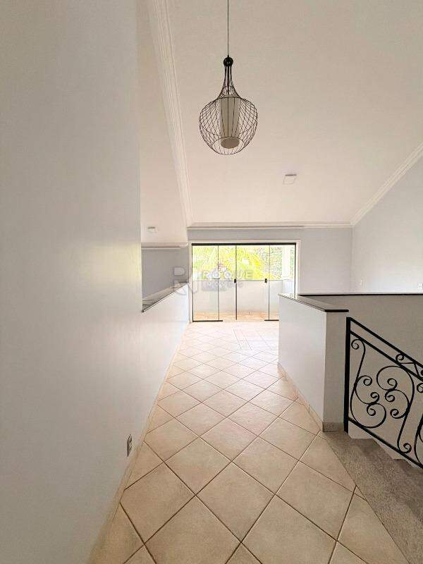 Casa em condomínio para aluguel no bairro Jardim Colinas de São João: Hall