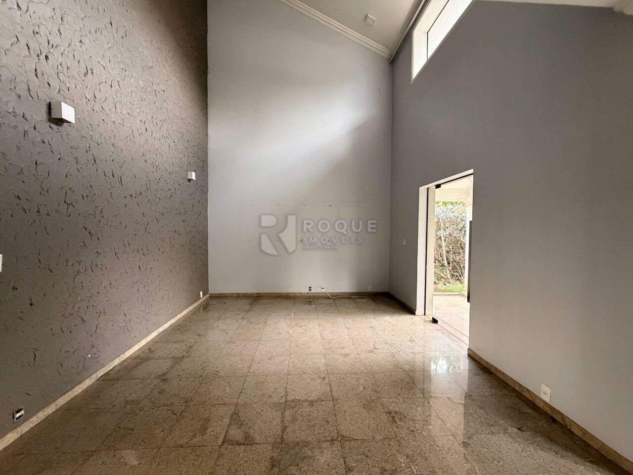 Casa em condomínio para aluguel no bairro Jardim Colinas de São João: Sala