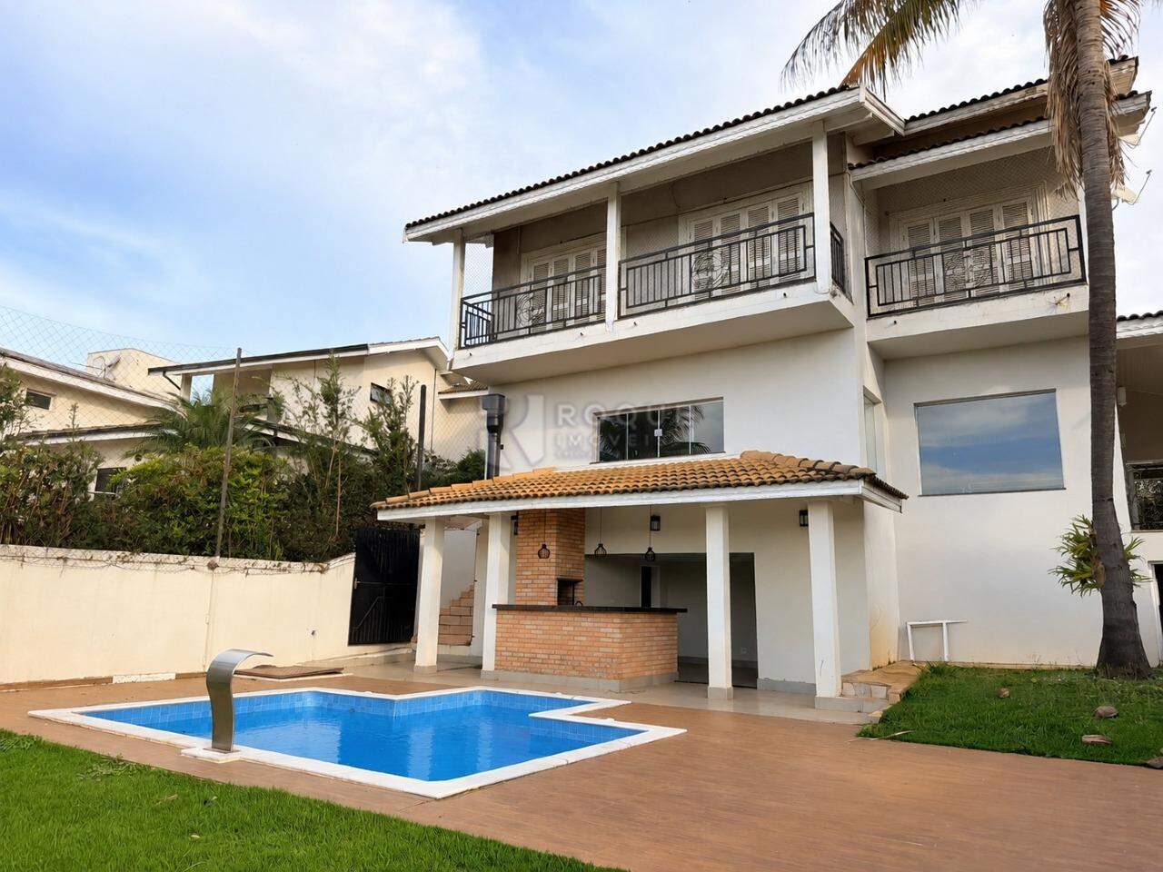 Casa em condomínio para aluguel no bairro Jardim Colinas de São João: Piscina