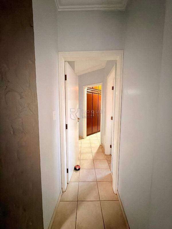 Casa em condomínio para aluguel no bairro Jardim Colinas de São João: Hall suite