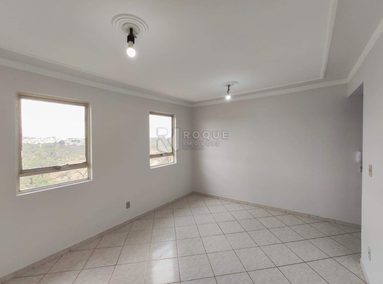 Apartamento para aluguel no bairro Itaipu: Sala 