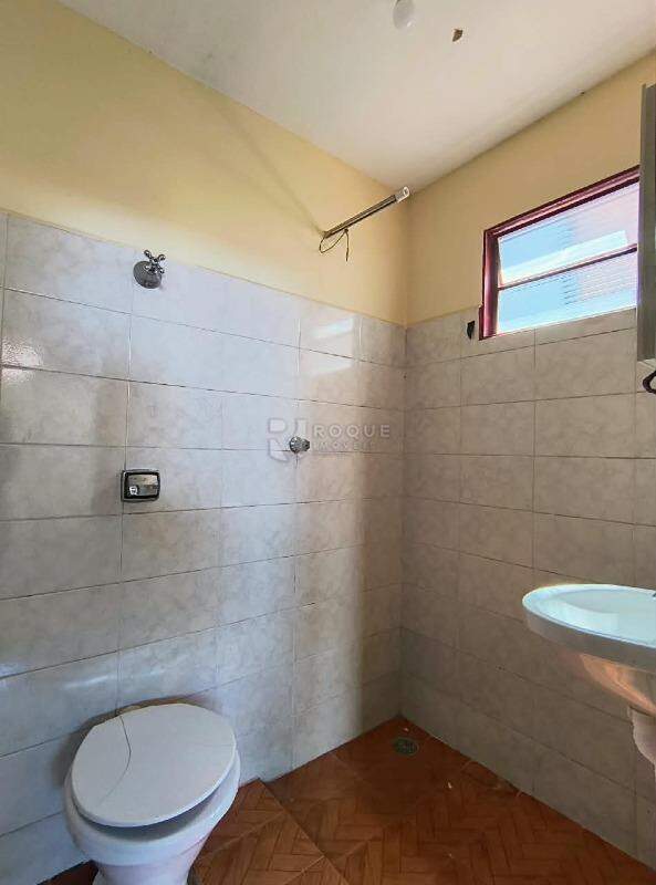 Casa Residencial para aluguel no bairro Parque Residencial Santa Eulália: Wc externo 