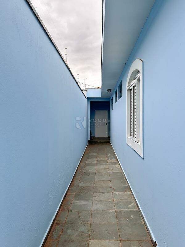 Casa Residencial para aluguel no bairro Jardim São Paulo: Corredor 