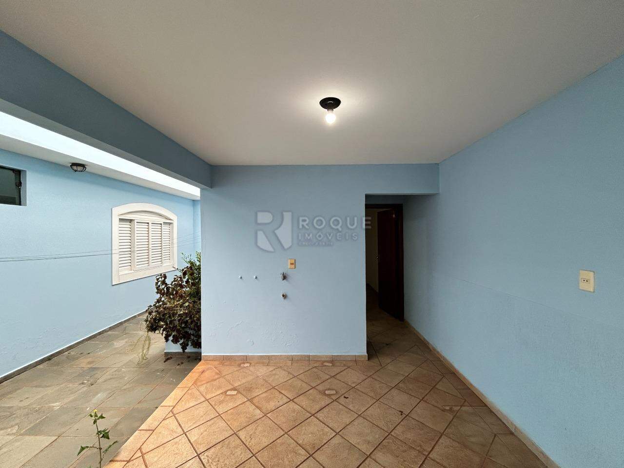 Casa Residencial para aluguel no bairro Jardim São Paulo: Rancho fundo 