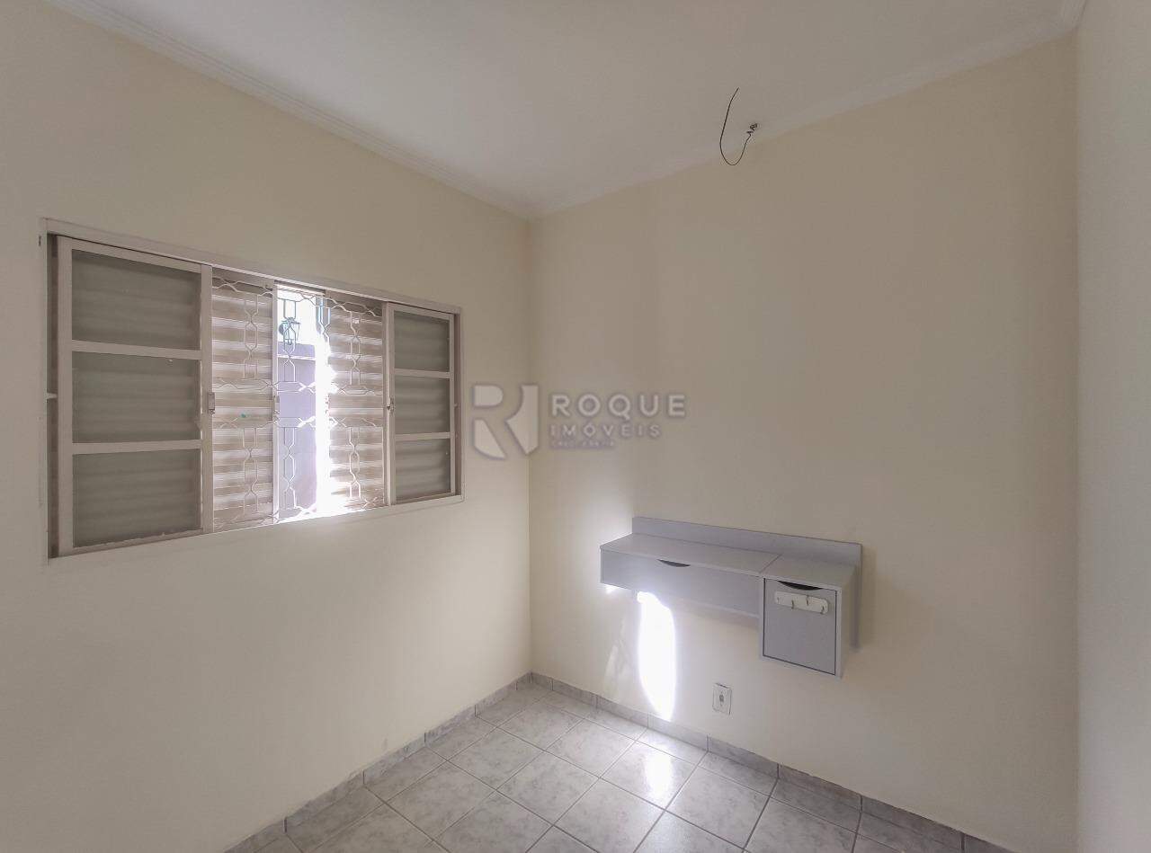 Casa em condomínio para aluguel no bairro Jardim Ouro Verde: Dormitório 2