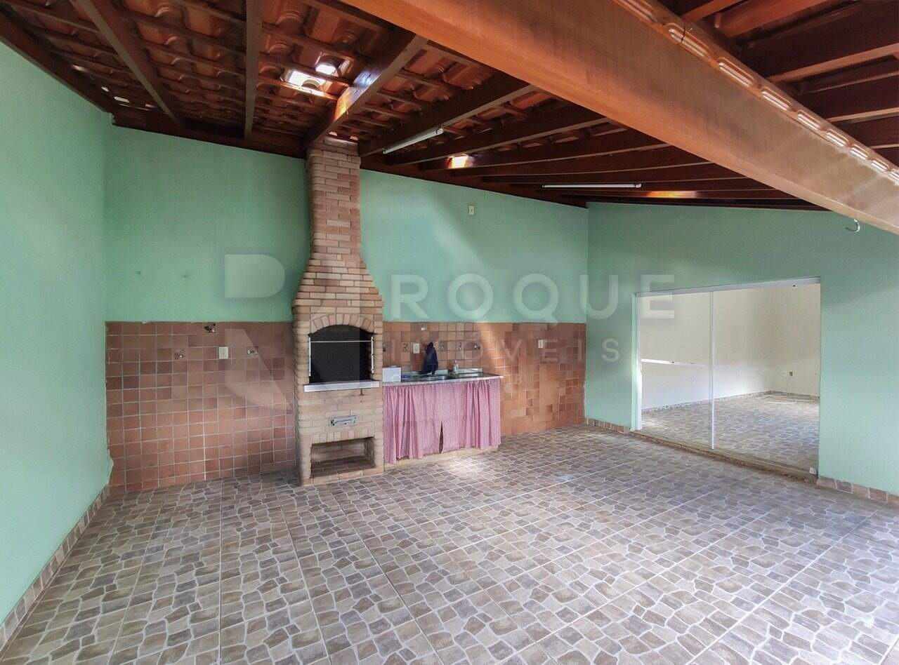 Casa em condomínio para aluguel no bairro Jardim Ouro Verde: Área externa / churrasqueira
