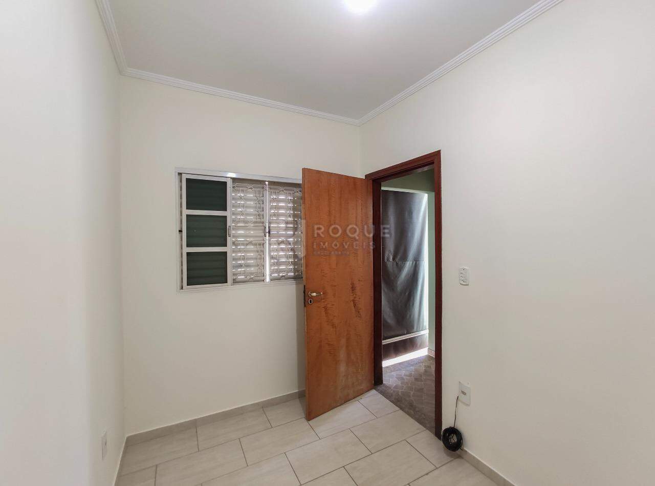 Casa em condomínio para aluguel no bairro Jardim Ouro Verde: Dormitório fundo