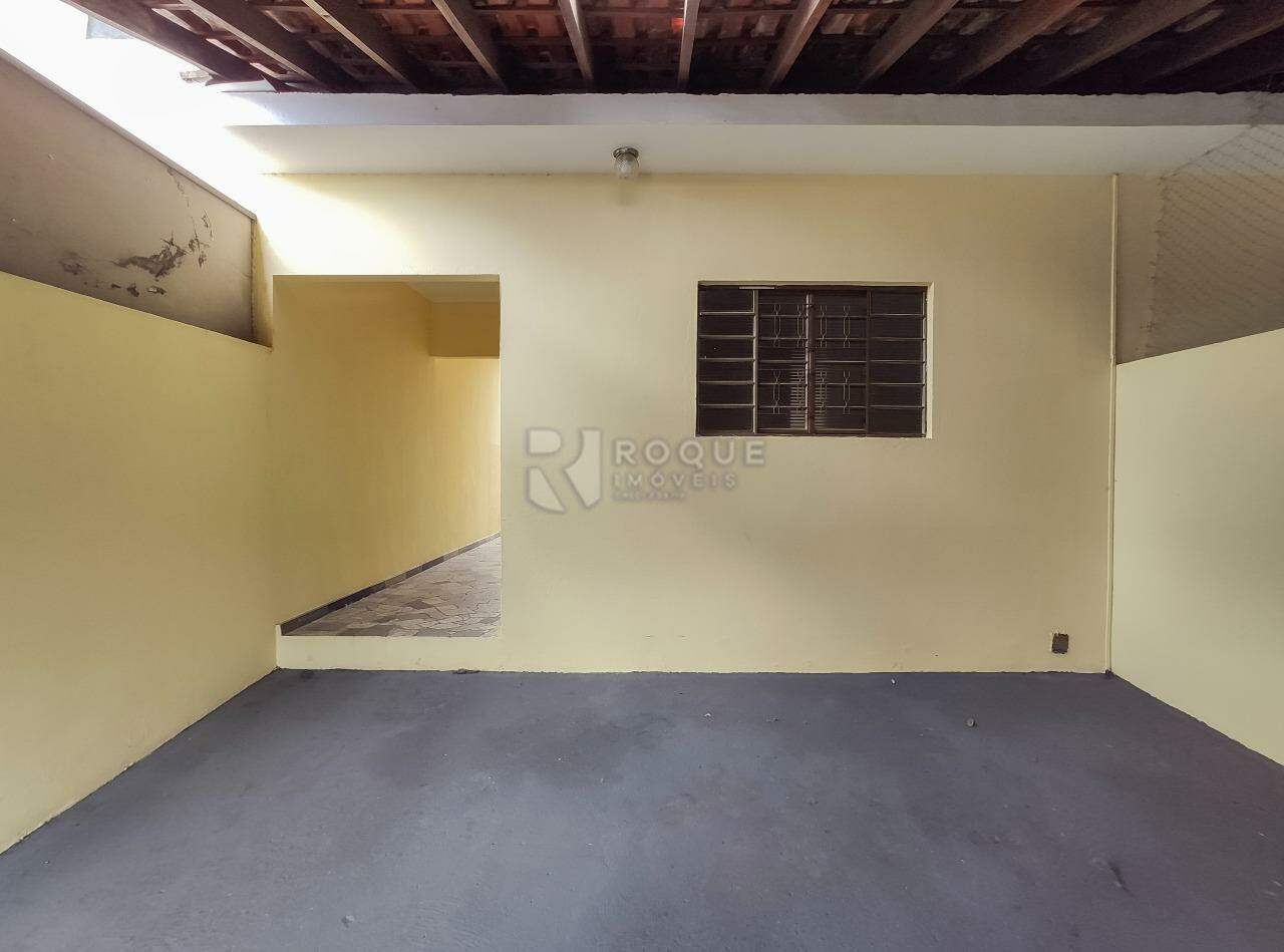Casa Residencial para aluguel no bairro Parque Residencial Stahlberg: Garagem 