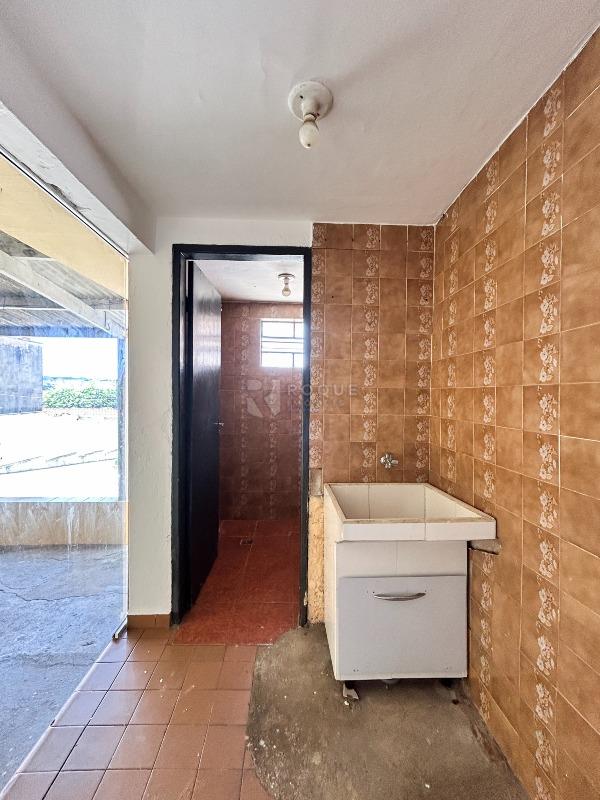 Casa Residencial para aluguel no bairro Jardim Nova Suiça: Área de serviço 