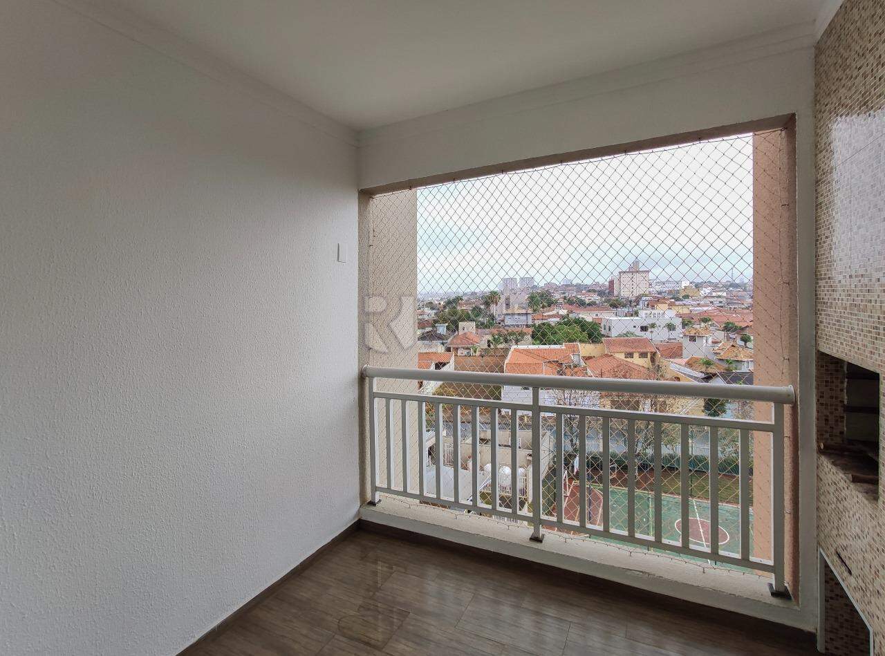Apartamento para aluguel no bairro Desmembramento Oscar Antonio Breda: Sacada