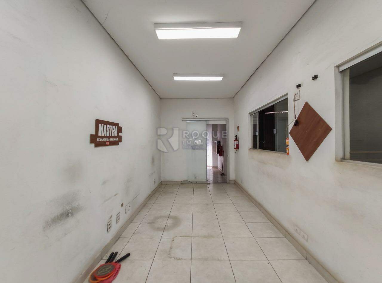 Barracão/Galpão para aluguel no bairro Vila Anita: Sala 1