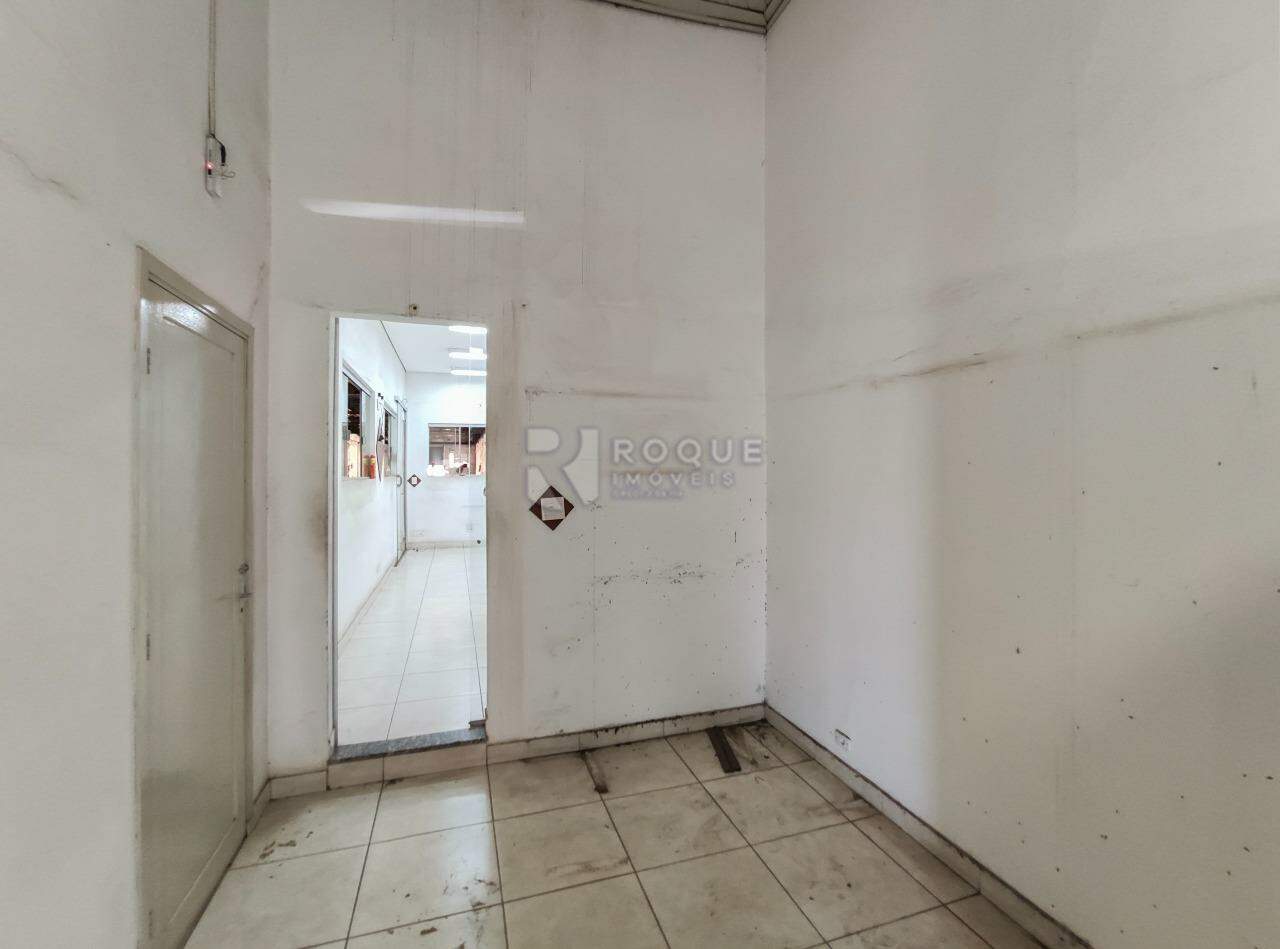 Barracão/Galpão para aluguel no bairro Vila Anita: Sala 2
