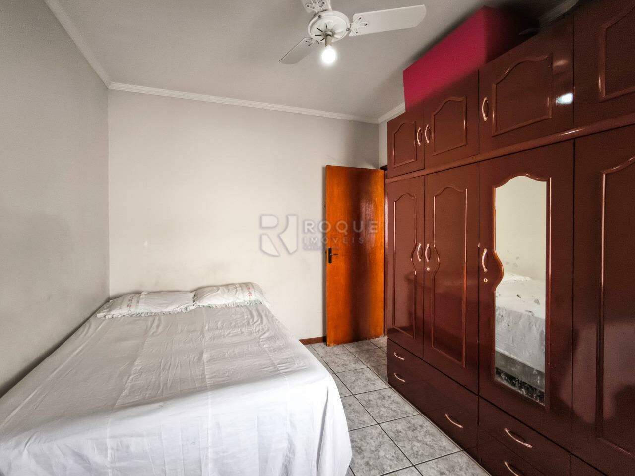 Casa Residencial à venda no bairro Jardim das Palmeiras: SUÍTE