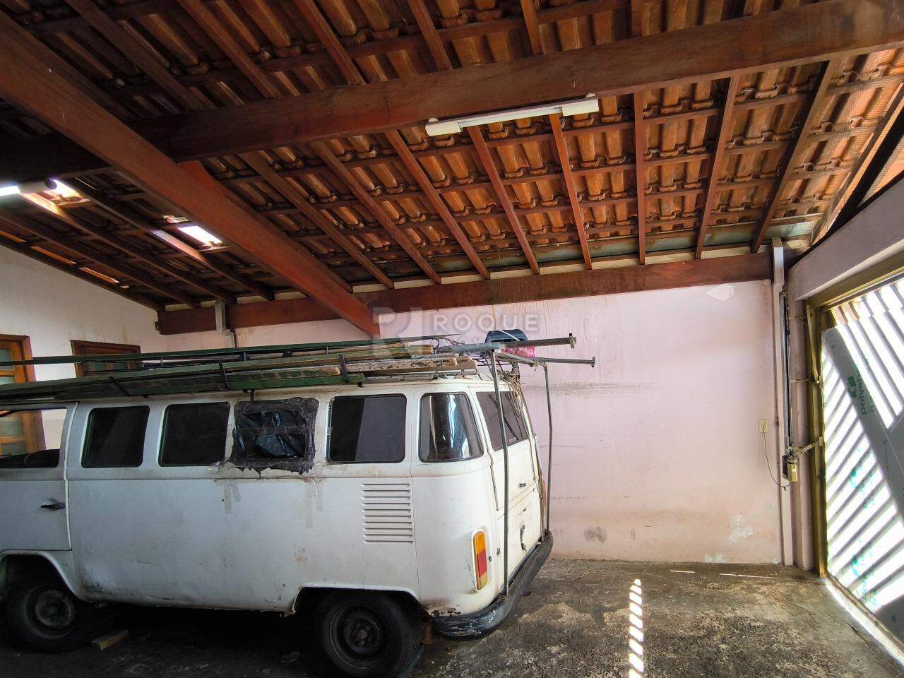 Casa Residencial à venda no bairro Jardim das Palmeiras: GARAGEM