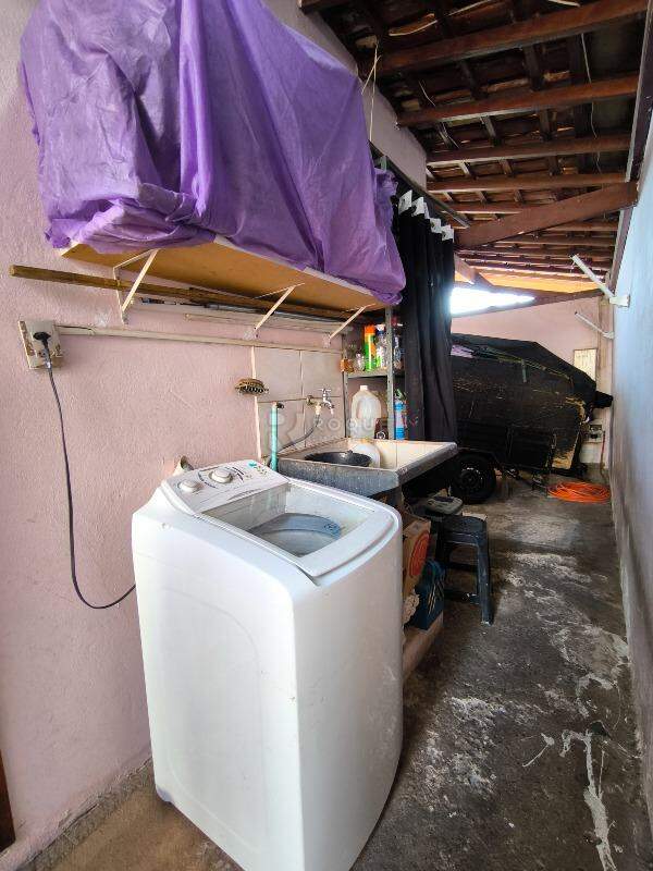 Casa Residencial à venda no bairro Jardim das Palmeiras: LAVANDERIA
