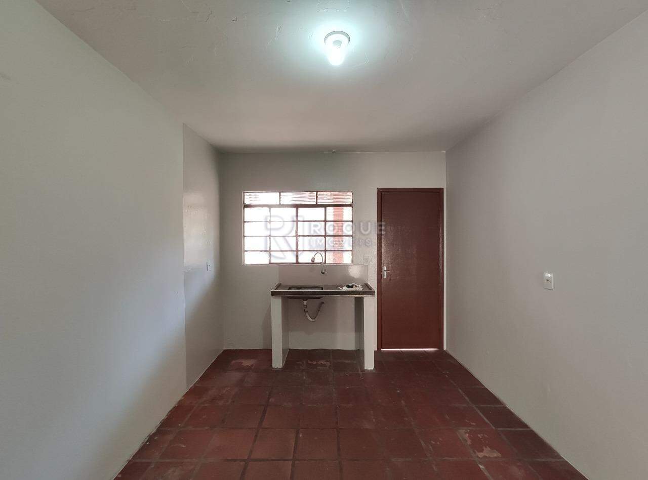 Casa Residencial para aluguel no bairro Jardim Parque Novo Mundo: Cozinha 