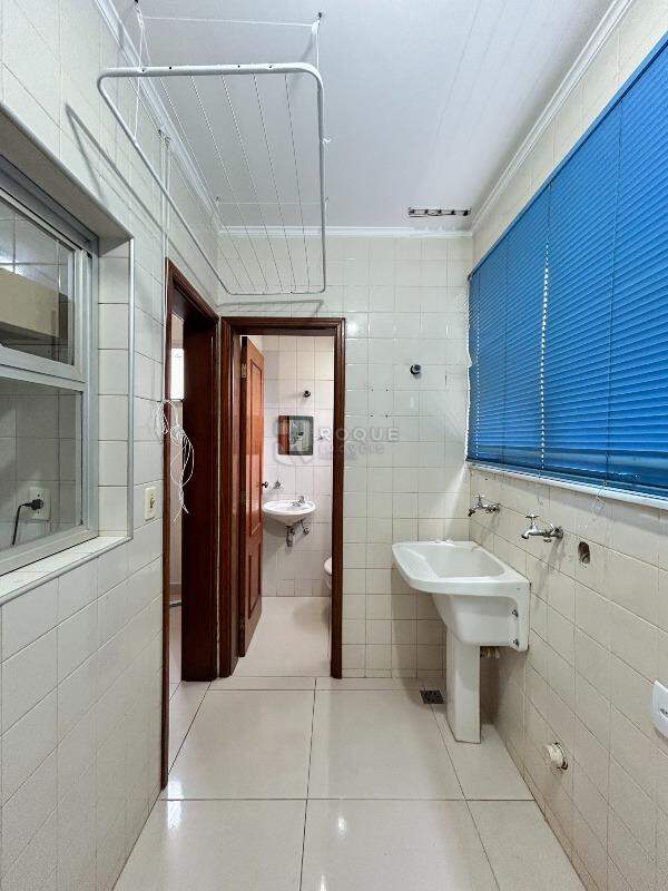 Apartamento para aluguel no bairro Centro: Área de serviço 