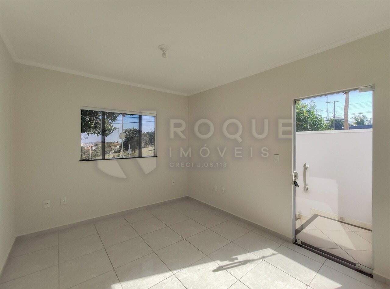 Casa Residencial para aluguel no bairro Parque Egisto Ragazzo: Sala