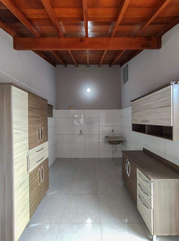 Casa Residencial para aluguel no bairro Parque Egisto Ragazzo: Área de serviço
