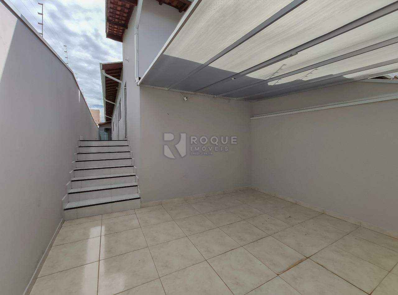 Casa Residencial para aluguel no bairro Parque Egisto Ragazzo: Garagem