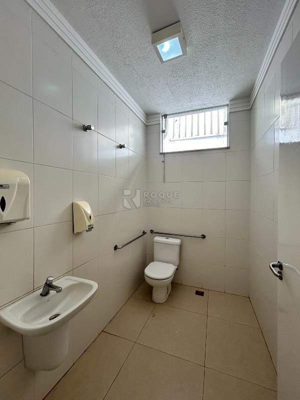 Casa Comercial para aluguel no bairro Vila Claudia: WC social 2
