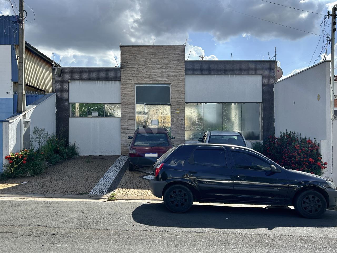 Casa Comercial para aluguel no bairro Vila Claudia: Fachada 