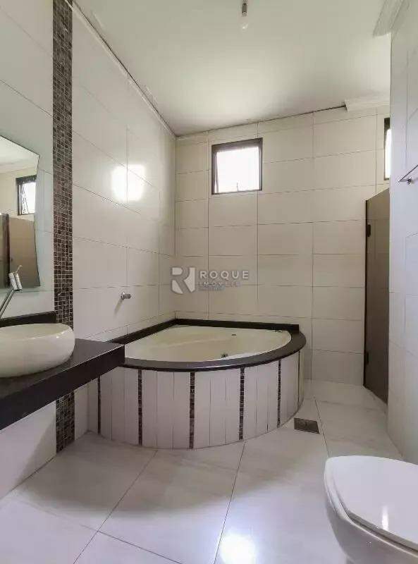 Casa Residencial à venda no bairro Jardim Santa Adélia: BANHEIRO SUÍTE
