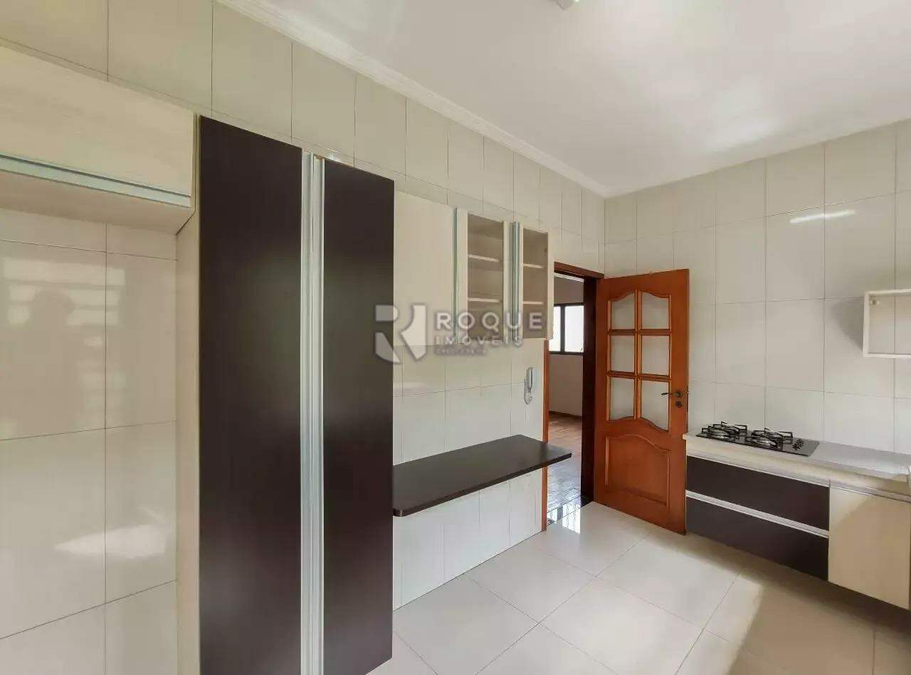 Casa Residencial à venda no bairro Jardim Santa Adélia: COZINHA