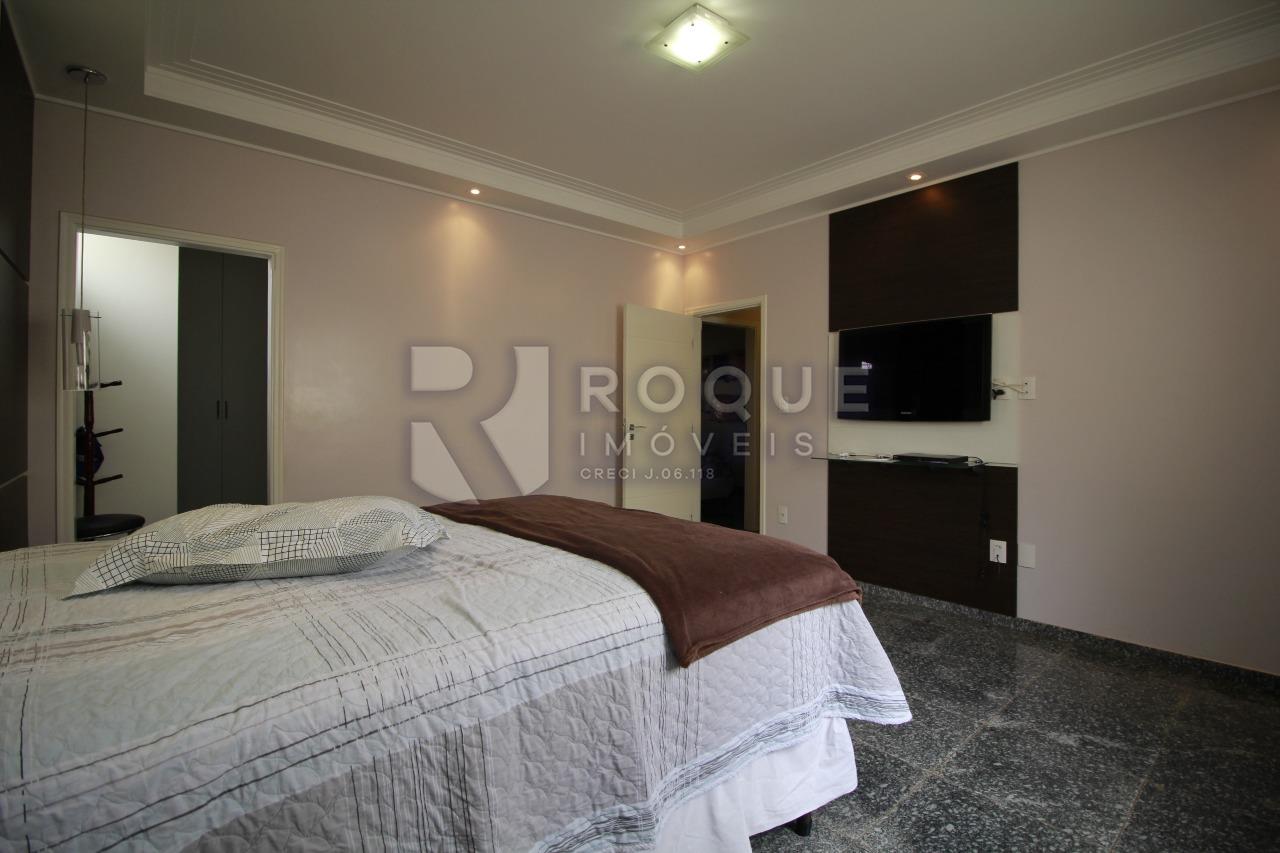 Casa Residencial à venda no bairro Vila Cristovam: Suíte Master