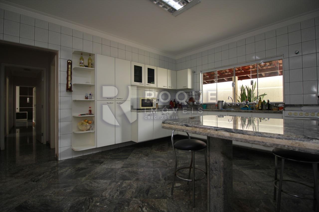 Casa Residencial à venda no bairro Vila Cristovam: Cozinha