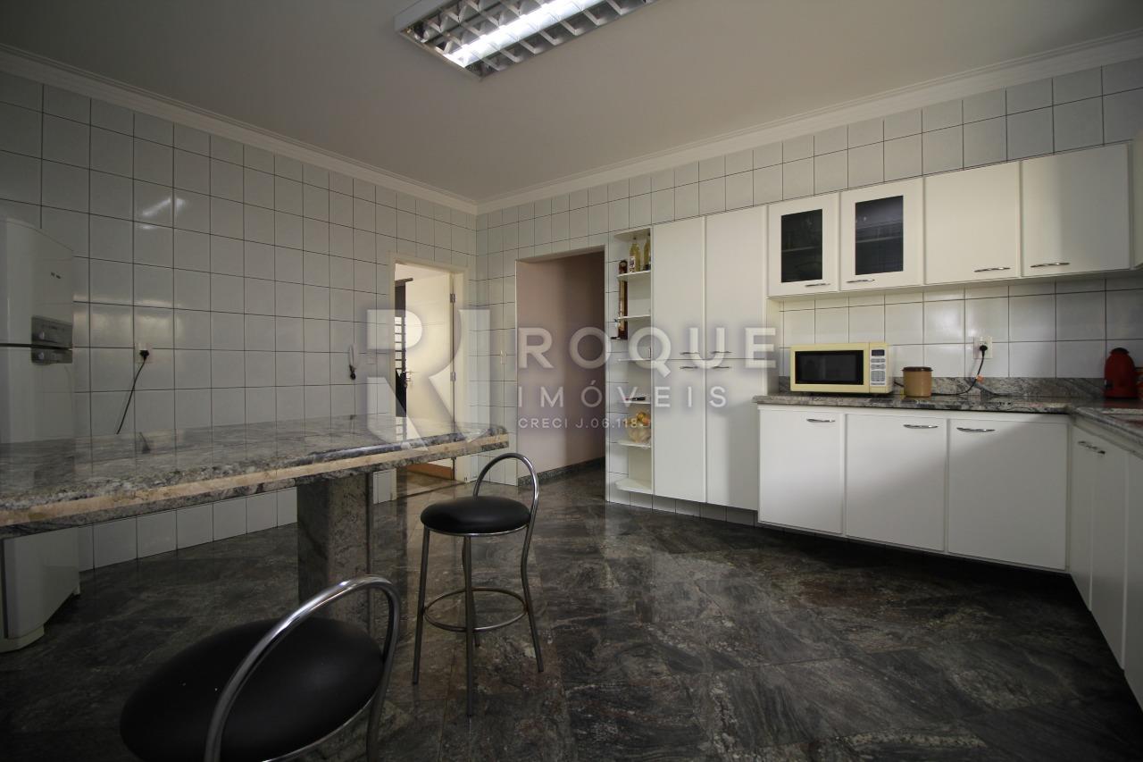 Casa Residencial à venda no bairro Vila Cristovam: Cozinha