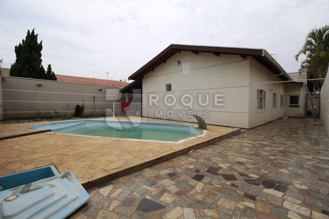 Casa Residencial à venda no bairro Vila Cristovam: Piscina