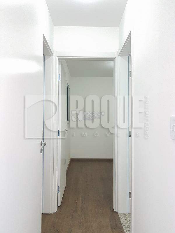 Apartamento para aluguel no bairro Chácaras Antonieta: Corredor